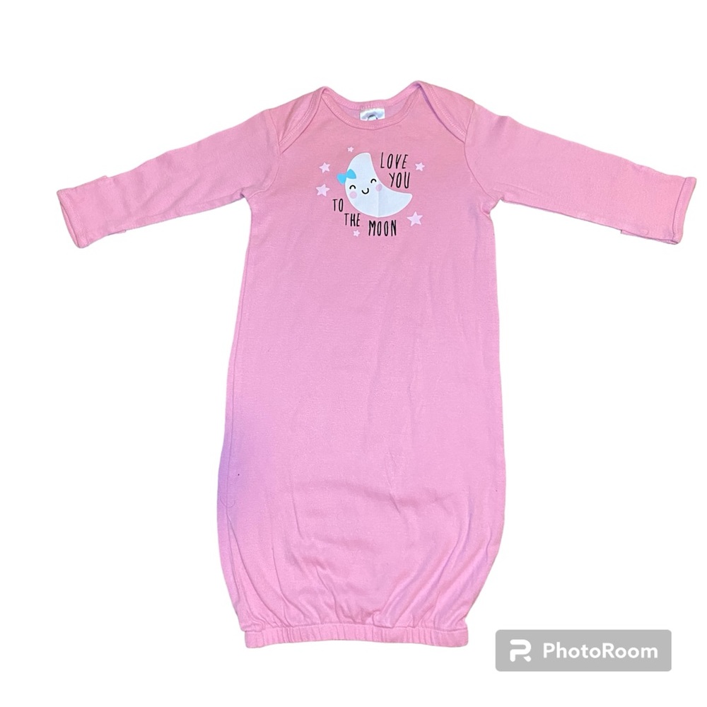 Baby girl sleeping gown. Slightly worn. 0-6 months by gerber.
